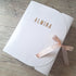 Coffret Bébé Personnalisé Fille – Couverture, Doudou et Protège Carnet – Quantité Limitée